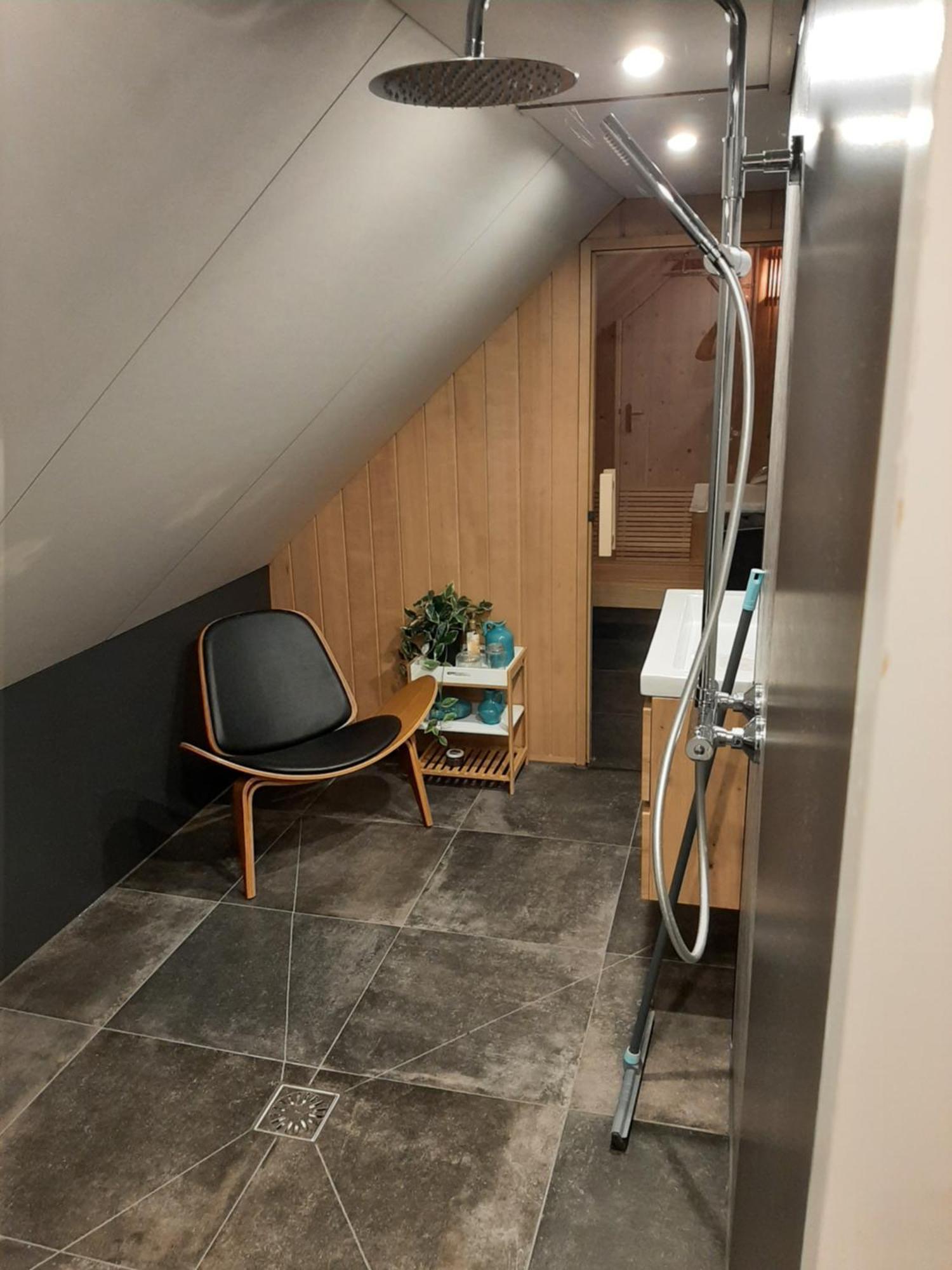 Loft De Hooizolder Met Sauna Bij Te Boeken Gees Eksteriør bilde