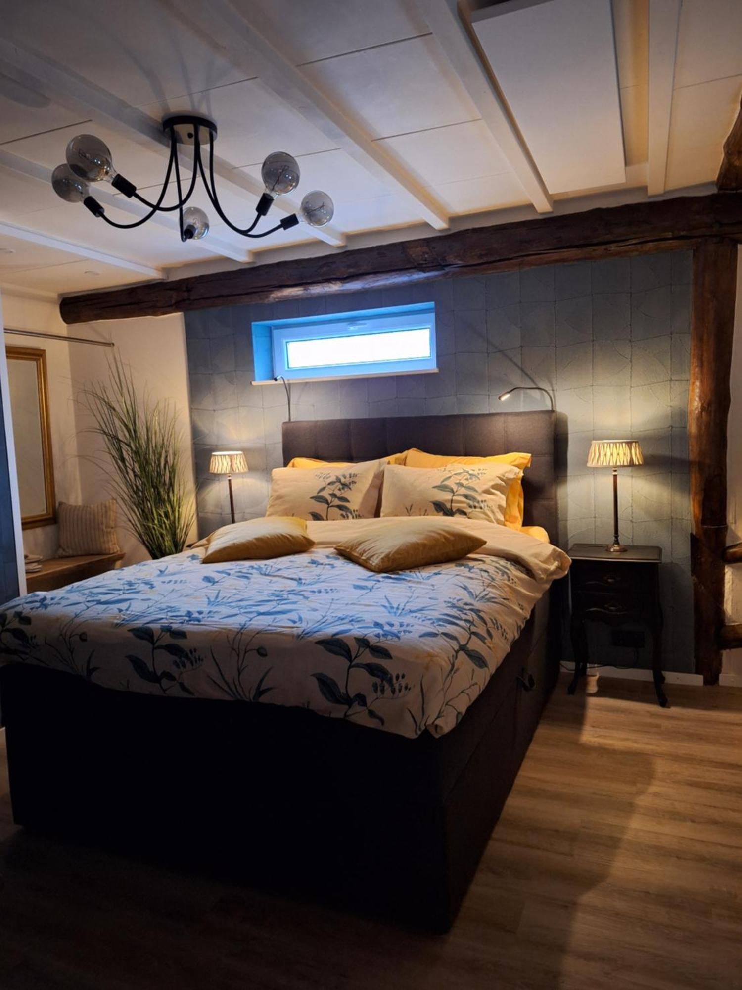 Loft De Hooizolder Met Sauna Bij Te Boeken Gees Eksteriør bilde