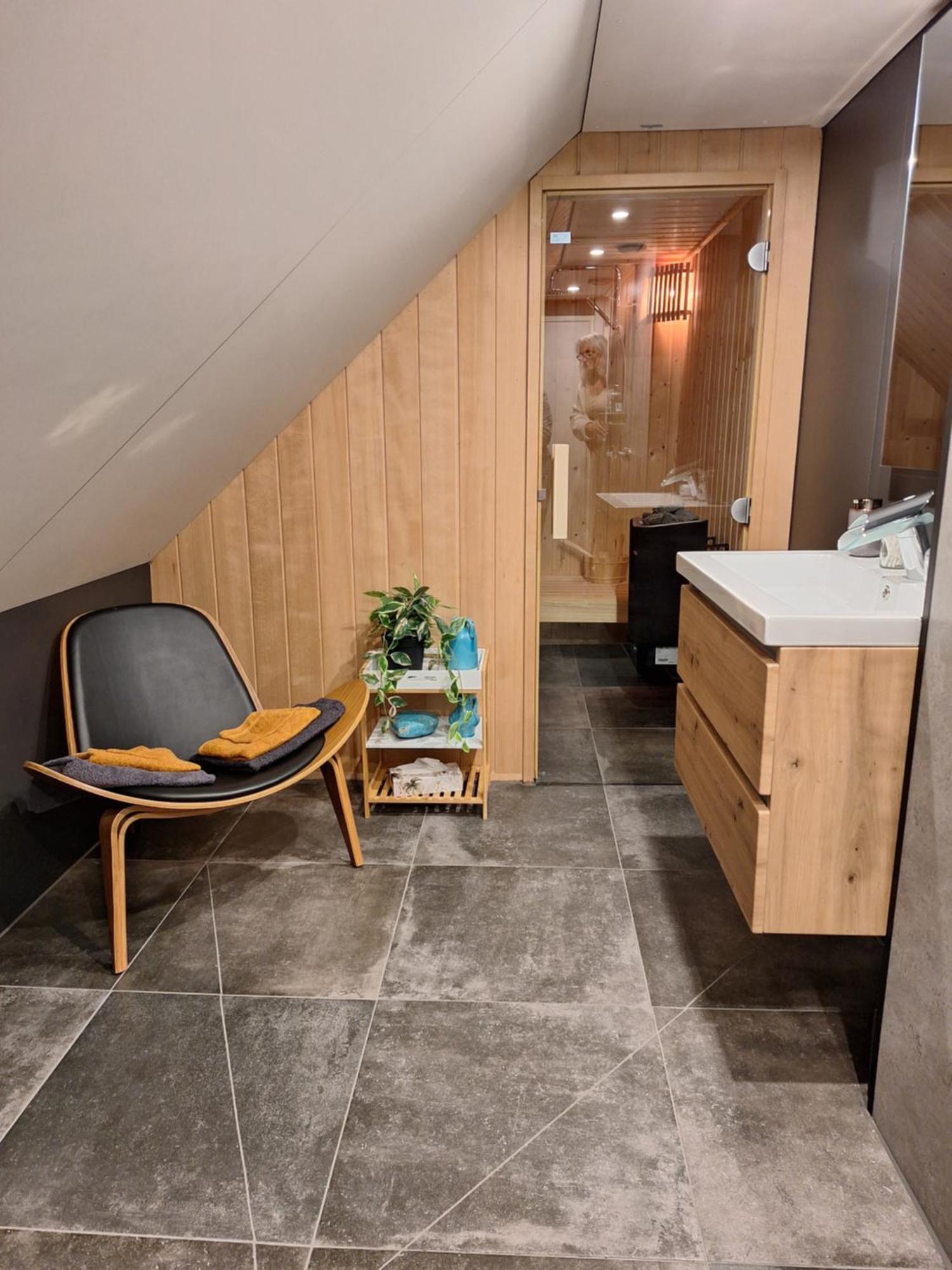 Loft De Hooizolder Met Sauna Bij Te Boeken Gees Eksteriør bilde